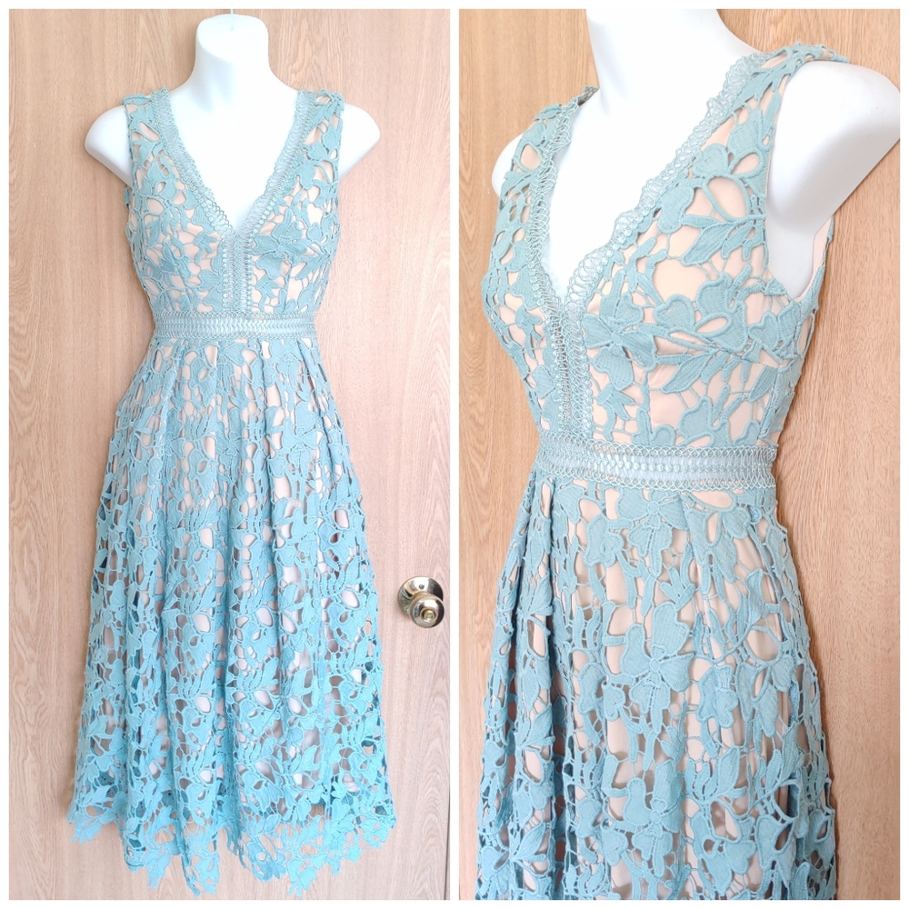 Romeo & Juliet Couture lace dress XS